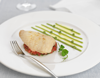 Recipe - Pan-fried skate, tomato salsa, fresh pea purée and curry oil Recipe - Pan-fried skate, tomato salsa, fresh pea purée and curry oil
