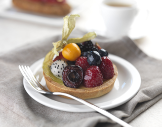 Recipe - Crème brûlée tart topped with fresh fruits Recipe - Crème brûlée tart topped with fresh fruits