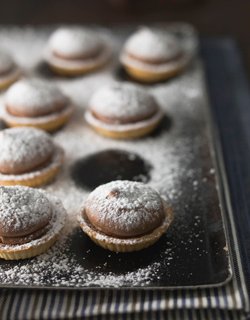 Chocolate - Hazelnut Soufflé - Tartlets Chocolate - Hazelnut Soufflé - Tartlets