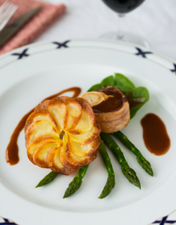 Recipe - Sautéed Lamb Noisettes, ‘Maxim’ Potatoes and Asparagus Recipe - Sautéed Lamb Noisettes, ‘Maxim’ Potatoes and Asparagus