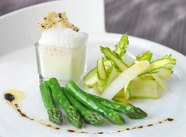 Saint Patrick’s day Recipe: Asparagus trio