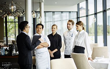 蓝带国际学院东京校全新餐饮管理课程