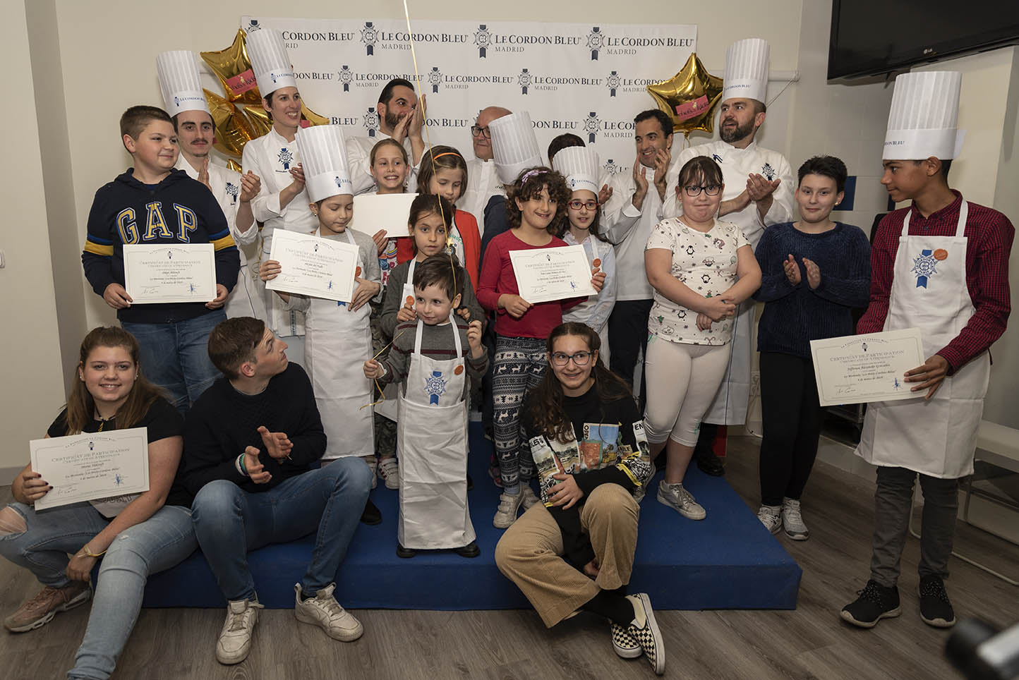 Los niños de la Fundación Aladina se divierten cocinando en Le Cordon Bleu Madrid