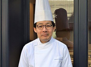 卒業生インタビュー：【老舗洋菓子店オーナーシェフ】田中祥一