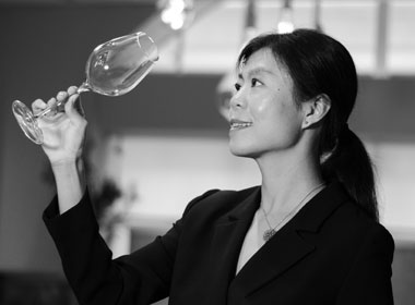 A Café with Alumni: Jiachen Lu, Diploma in Wine, Gastronomy and Management graduate.