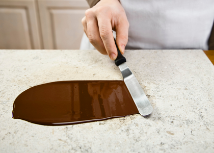 Masterclass: Learn the technique of tempering chocolate 