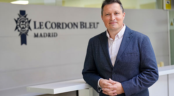 Le Cordon Bleu Madrid celebra la primera graduación del año con el chef Kiko Moya como padrino 
