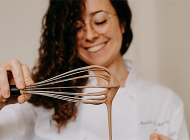 Faire de la pâtisserie en réduisant le sucre : c’est possible avec Meezen by Anaïs