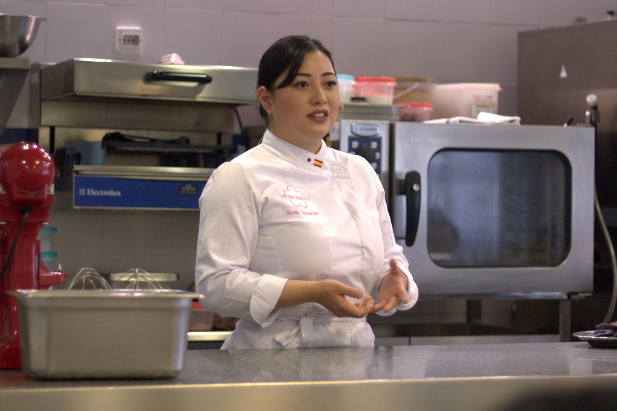 Noelia Tomoshige endulza el programa de FueraDeCarta 2024 con su pastelería japofrancesa