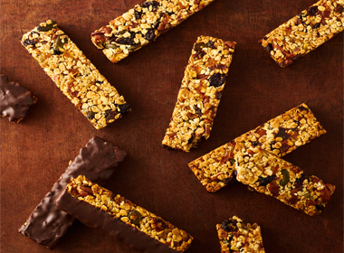 Want to eat like an athlete? Check out our Granola bar recipe