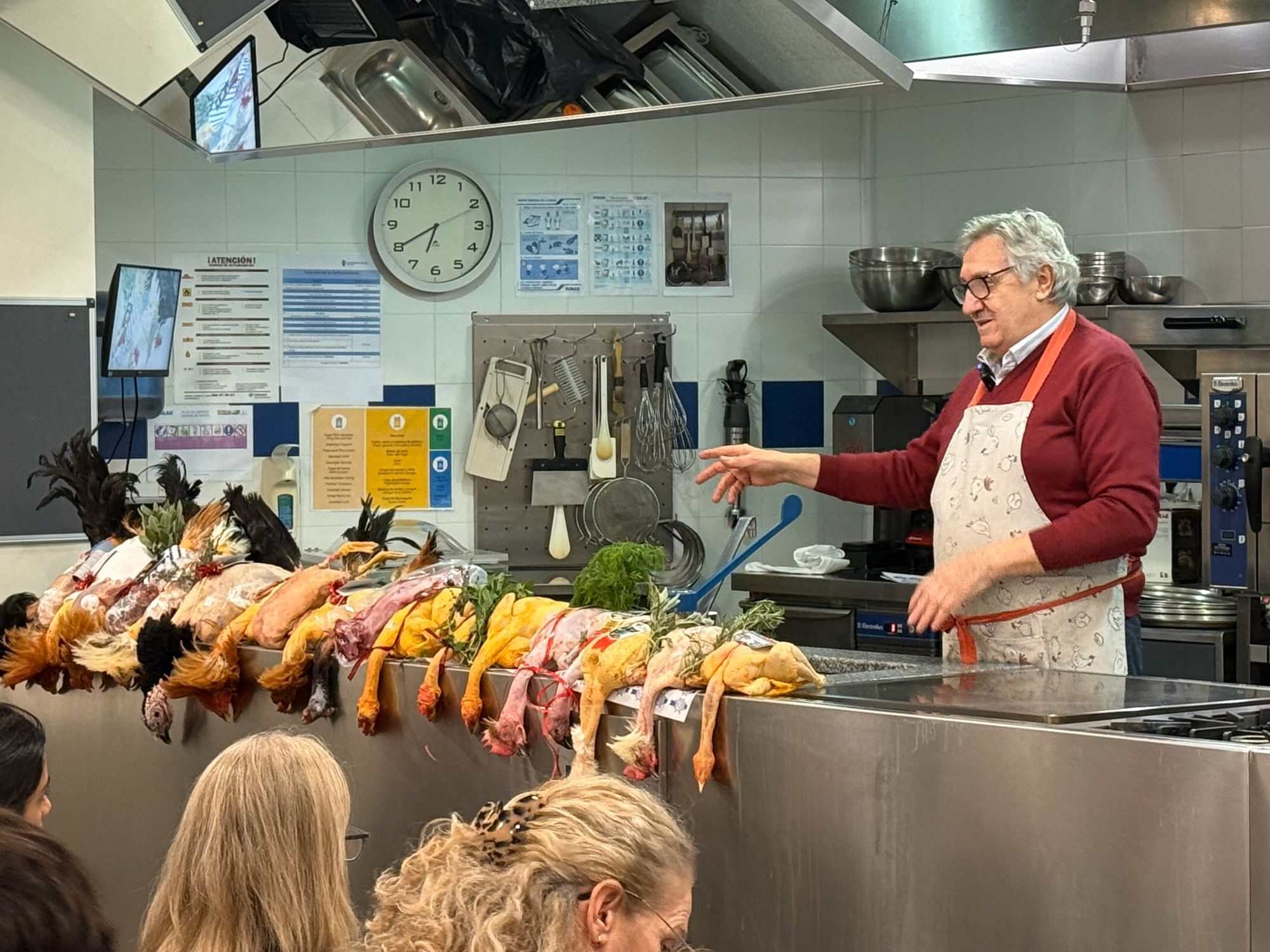 Aves festivas cierra el programa anual FueraDeCarta de la mano de Higinio Gómez 
