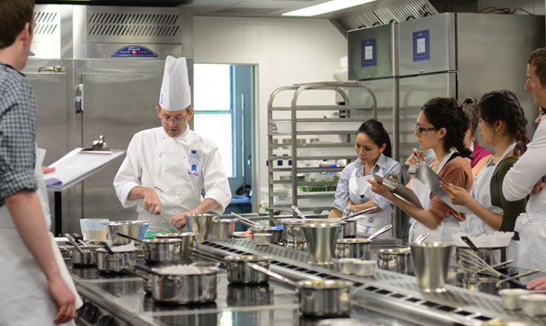 Summer cooking courses at le cordon bleu london