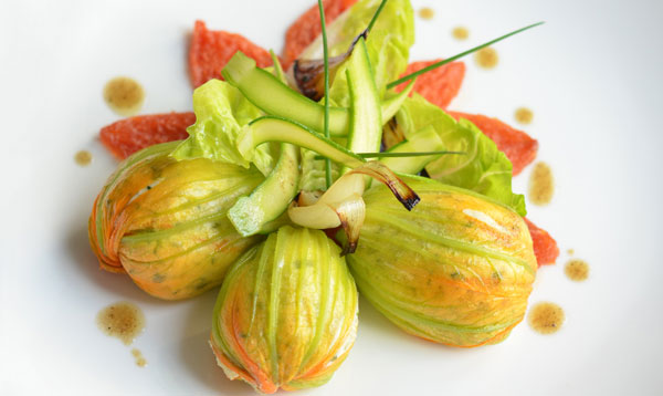 stuffed courgette flowers
